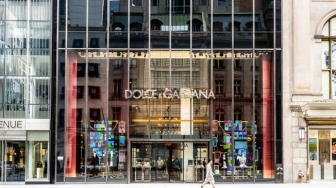 Dolce & Gabbana pokazuje kolekcję ubrań wzorowaną na… strojach liturgicznych