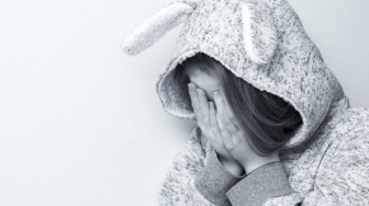 Epidemia deepfake porno w szkołach – dzieci krzywdzą dzieci