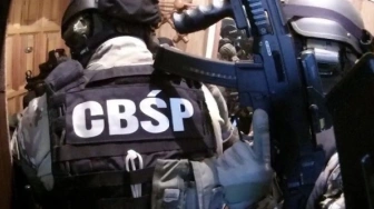Białorusin z materiałami wybuchowymi zatrzymany przez CBŚP pod Warszawą
