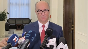 Marszałek i tajemnicza Rosjanka. Na pytania dziennikarzy Czarzasty odpowiedział… milczeniem