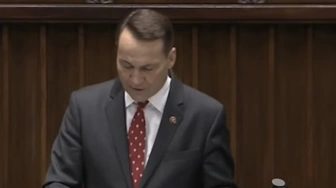Rosjanie zdewastowali polski pomnik. Sikorski atakuje… kierownictwo IPN