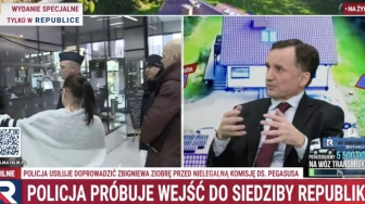 Policja przed siedzibą TV Republika. Ziobro: Szanuję policjantów, proszę ich wpuścić