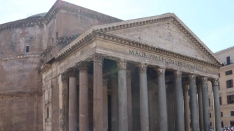 Rzymski Panteon. Od „wszystkich bogów” do Wszystkich Świętych