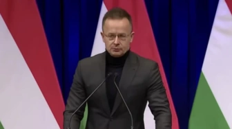 „Rozpoczęło się niszczenie dokumentów” - Magyar oskarża szefa MSZ Węgier