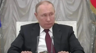 Zachód wciąż więcej płaci Putinowi niż przekazuje Ukrainie