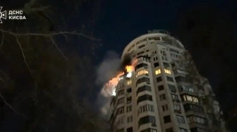 Kijów w ogniu. Rosja uderza w infrastrukturę cywilną i energetyczną [Wideo]