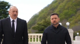 Zełenski proponuje Baku jako scenę rozmów z Rosją