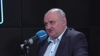 Za dwie marynarki i skarpetki straci urząd? Mocna afera ze starostą z Nysy z KO