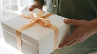 Jakie prezenty dla pary młodej sprawdzają się najlepiej? Wyjaśniamy [Materiał promocyjny]