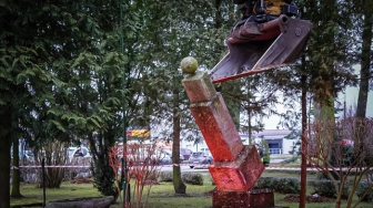 Koniec symbolu zniewolenia i „ruskiego miru”. Obelisk Armii Czerwonej zniknął z Maszewa