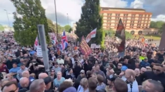 „Nie mogę oddychać”. Protesty Brytyjczyków po zabójstwie Henry’ego Nowaka