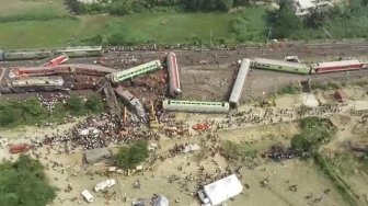Indie. Gigantyczna katastrofa kolejowa – zginęło prawie 300 osób, bardzo wielu rannych [Wideo]