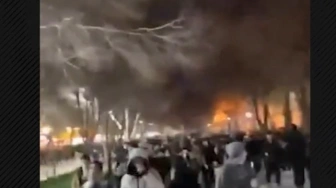 Abdanan w ogniu protestów. Iran na krawędzi najpoważniejszego kryzysu od lat