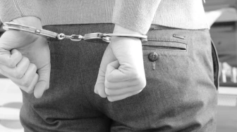 Znaleźli u niego pornografię dziecięcą. Grozi mu wiele lat odsiadki