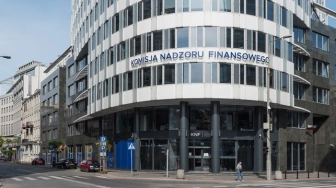 „Nierzetelny i nieprofesjonalny”. KNF nakłada 20 mln zł kary na XTB