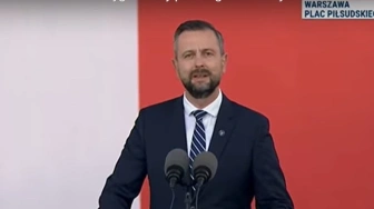Kosiniak-Kamysz wygwizdany na Placu Piłsudskiego. Gromkie "Zdrajca!" podczas uroczystości państwowej