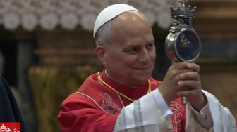 Cud upłynnienia krwi św. Januarego przy Leonie XIV [Wideo]