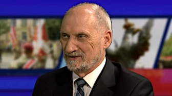 Macierewicz: Putin myśli tak samo, jak Antoni Dudek