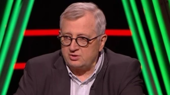 Bez certyfikatu w sercu państwa, a Siwiec to lekceważy i nawet próbuje… dowcipkować…