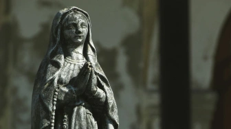 Absolutny skandal! Izraelski żołnierz sprofanował figurę Matki Bożej – jest reakcja armii