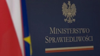 Ministerstwo Sprawiedliwości w trybie offline: Skutki cyfrowej niekompetencji rządu?