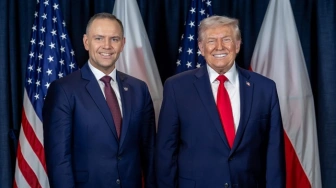 Ciche rozmowy Nawrockiego z Trumpem na tle Grenlandii i NATO