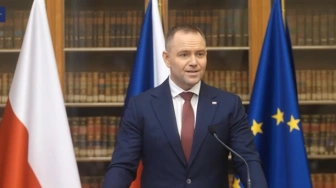 Prezydent Nawrocki ogranicza wizytę na Węgrzech. Powodem spotkanie Orbana z Putinem