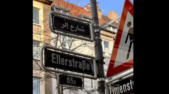 Niemcy. Pierwsza tablica z nazwą ulicy po… arabsku