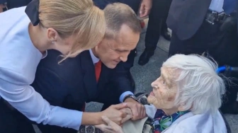 „Bóg zapłać za obecność” - wzruszające słowa Prezydenta Nawrockiego do uczestniczki Powstania Warszawskiego
