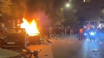 [Wideo] Paryż. Triumf PSG w przyćmiony potężnymi zamieszkami – są zabici i ranni