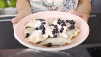 Kuchnia mojej mamy: Pierogi z jagodami