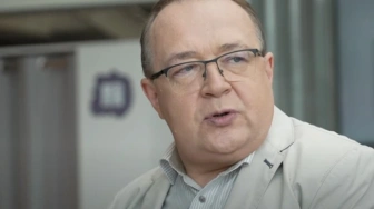 Piotr Gociek dla Frondy: „Nie wierzę w turystykę do selfie. Wierzę w podróż jako medytację nad historią”