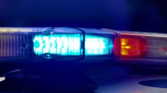 Fałszywe zgłoszenia, wyważone drzwi i fala zatrzymań. Trzy osoby w rękach policji