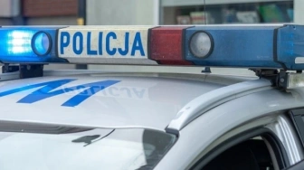 Groza pod Tarnowem: Mężczyzna demoluje sklep i samochody, a w jego domu zwłoki