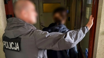 Zatrzymano 3 osoby podejrzane o wyłudzenie środków z Funduszu Sprawiedliwości