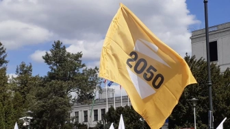 Początek końca Polski 2050? Już szukają miejsca w innych partiach!