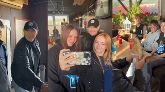 „Prezydenckie rollo” hitem internetu. Karol Nawrocki dotrzymał słowa i zjadł kebaba z uczniami [Wideo]