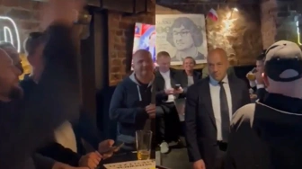 [Wideo] „Byłeś w ZOMO, teraz jesteś za Platformą” – tak Mentzenowi zaśpiewali zwolennicy Konfederacji