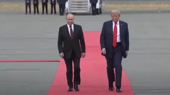 Alaska na czerwonym dywanie. Trump i Putin bez przełomu, ale z politycznym spektaklem