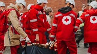 Rosyjski Czerwony Krzyż militaryzuje ukraińskie dzieci za pieniądze z międzynarodowych struktur CK