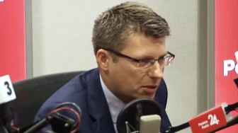 Prof. Warchoł: Bezprawne działania Tuska przyniosły nam wstyd na cały świat