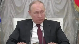 Putin oferuje pomoc Iranowi