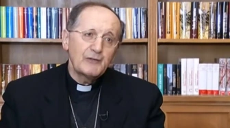 Włoski kardynał otwarcie krytykuje Franciszka