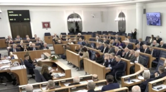 Senat poparł projekt ws. SAFE. Większość poprawek odrzucono