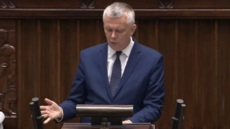 „Patrzono przez palce”. Siemoniak naciska na ABW, by sprawdziła Nawrockiego