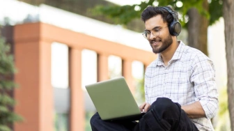 Internet mobilny bez limitu dla studentów – czy to najlepsze rozwiązanie na stancję? [Materiał promocyjny]