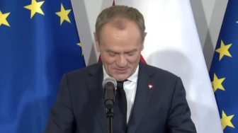 „Festiwal filmików Tuska”. Kuźmiuk: Oto, czym zajmuje się premier zamiast poważnych problemów