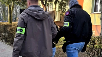 Zarabiali na handlu ludźmi. Policja rozbiła gang – zatrzymano  3 Gruzinów i  6 Polaków