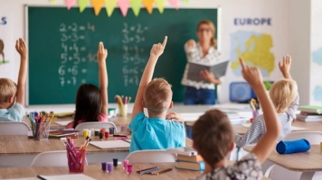 Jak szybko poprawić oceny w szkole? 7 skutecznych strategii dla uczniów od BUKI [Materiał promocyjny]