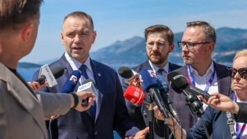 Nawrocki wręczy Order Orła Białego Andrzejowi Poczobutowi